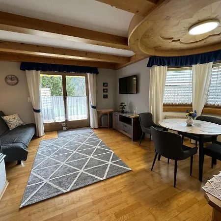 Payr Apartment